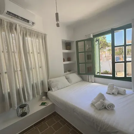 Two And An Arch - Ariadne And Aristeidis Ретимно (Крит)