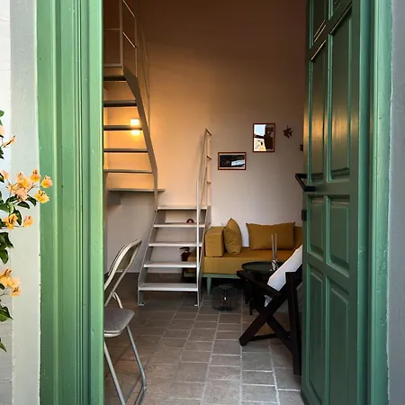 Two And An Arch - Ariadne And Aristeidis * Rethymno